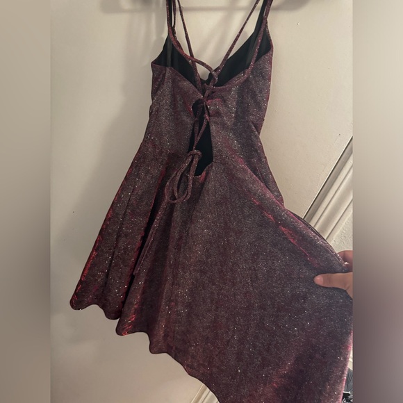 Dress - Picture 3 of 9